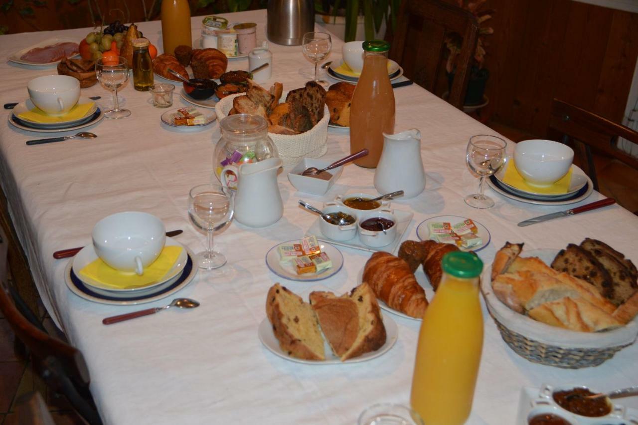Bed and Breakfast Les Chenes Bleus Сент-Мари-де-Ре Экстерьер фото