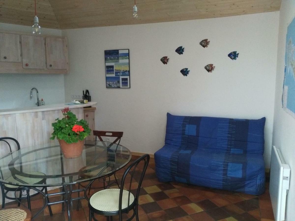 Bed and Breakfast Les Chenes Bleus Сент-Мари-де-Ре Экстерьер фото
